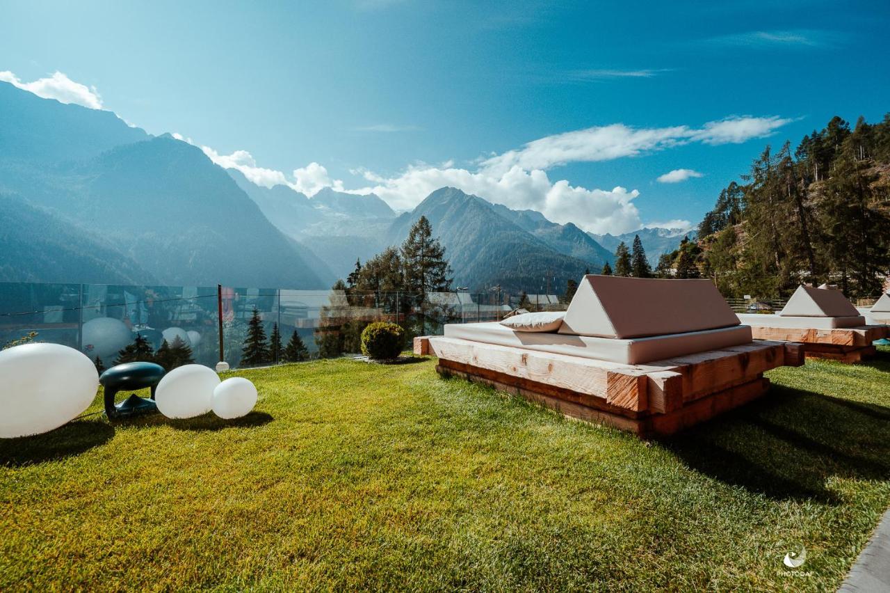 Hotel Chalet Al Foss Vermiglio Esterno foto The 7132 Summit