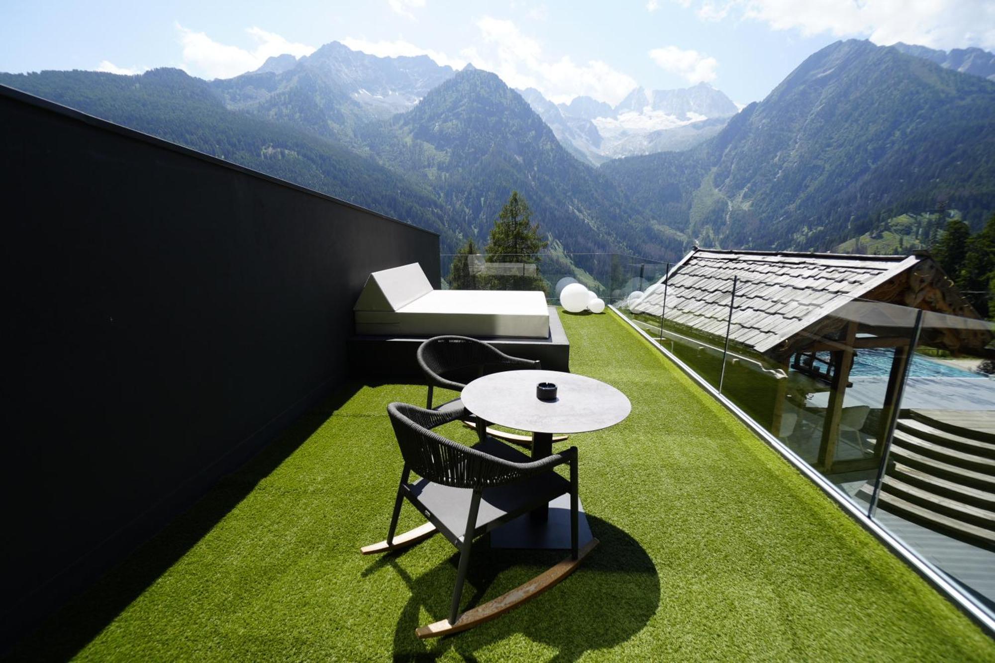 Hotel Chalet Al Foss Vermiglio Esterno foto The 7132 Summit