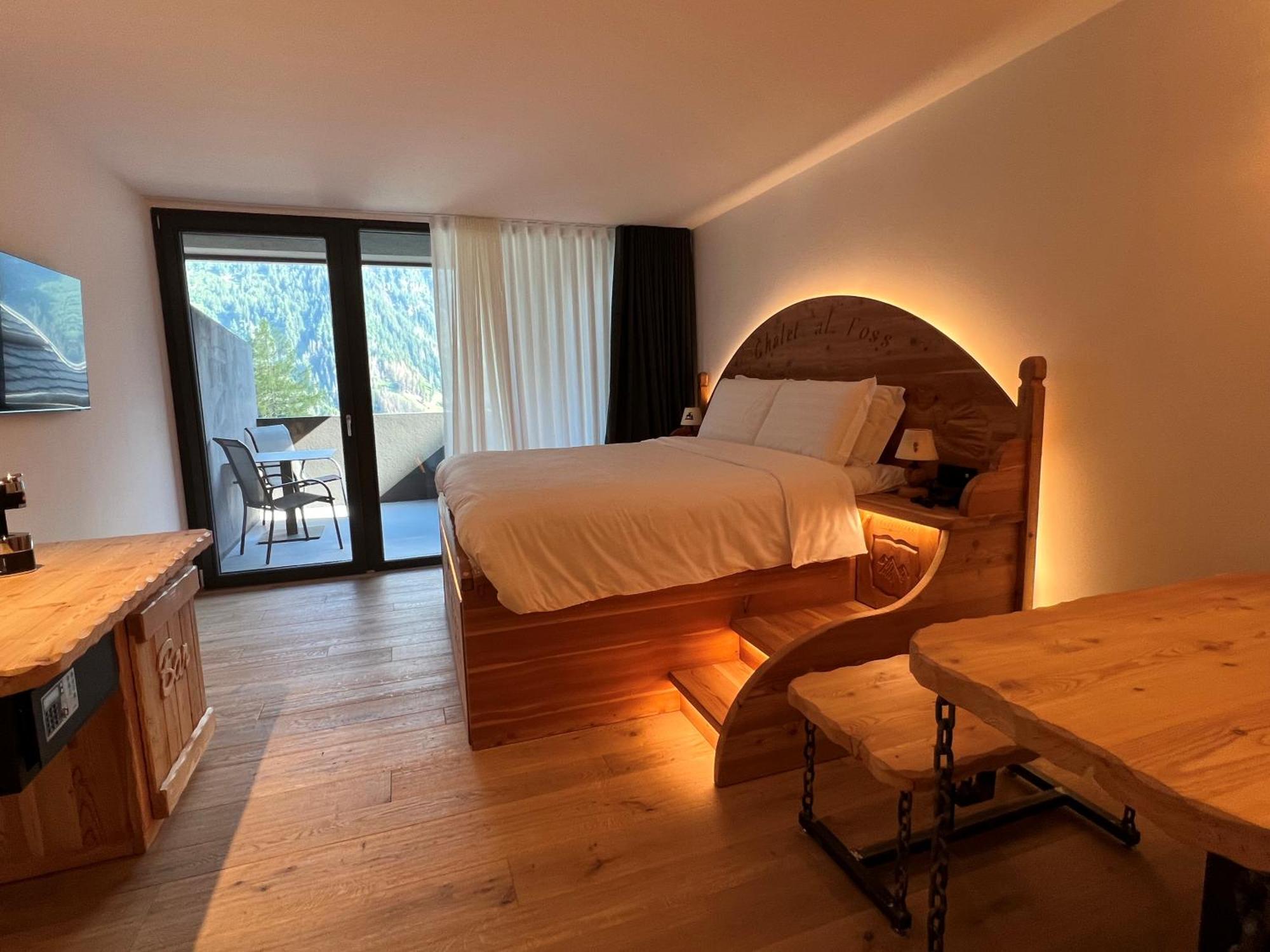 Hotel Chalet Al Foss Vermiglio Esterno foto A room at the Hotel