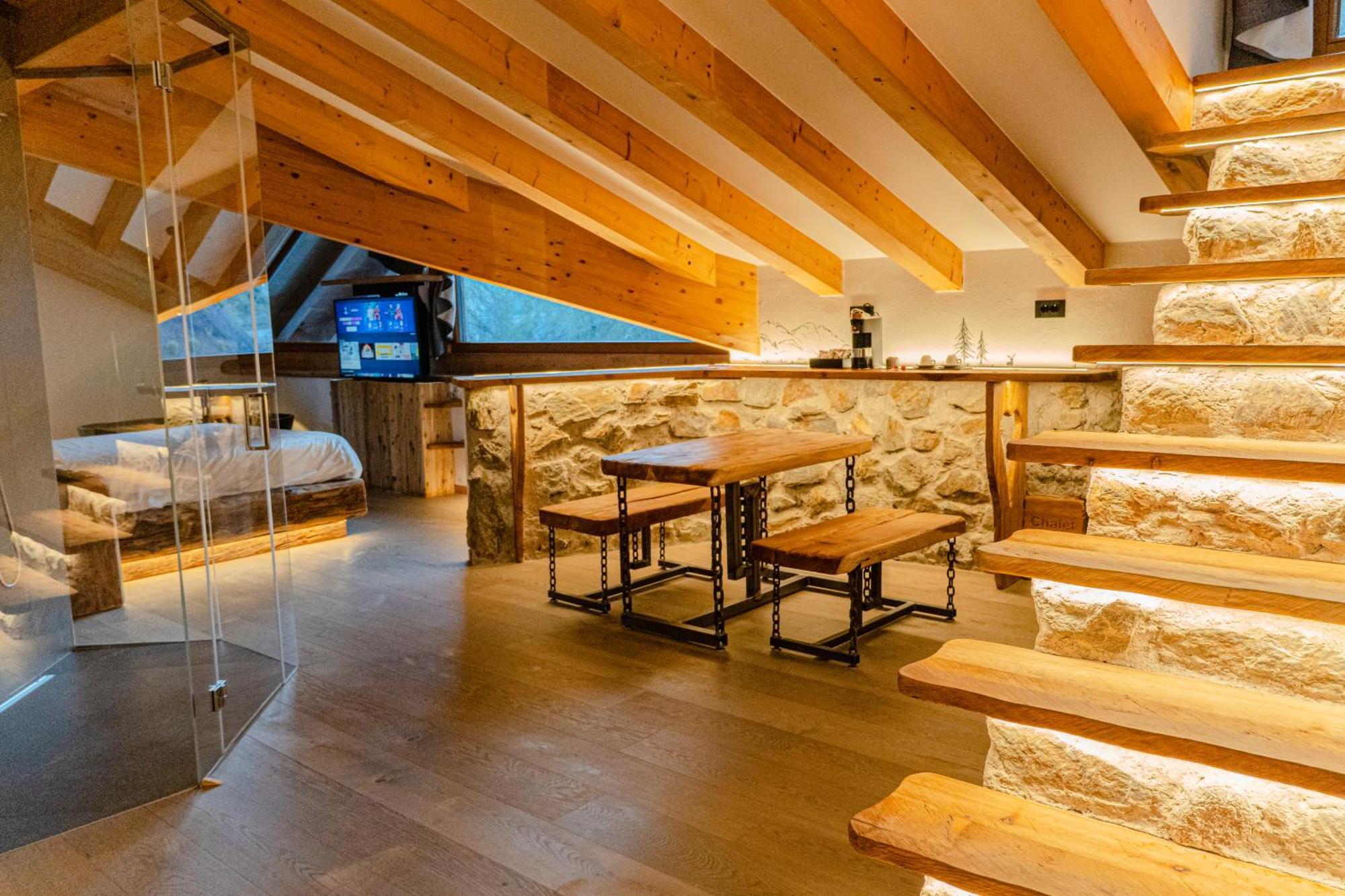 Hotel Chalet Al Foss Vermiglio Camera foto The interior of the hotel